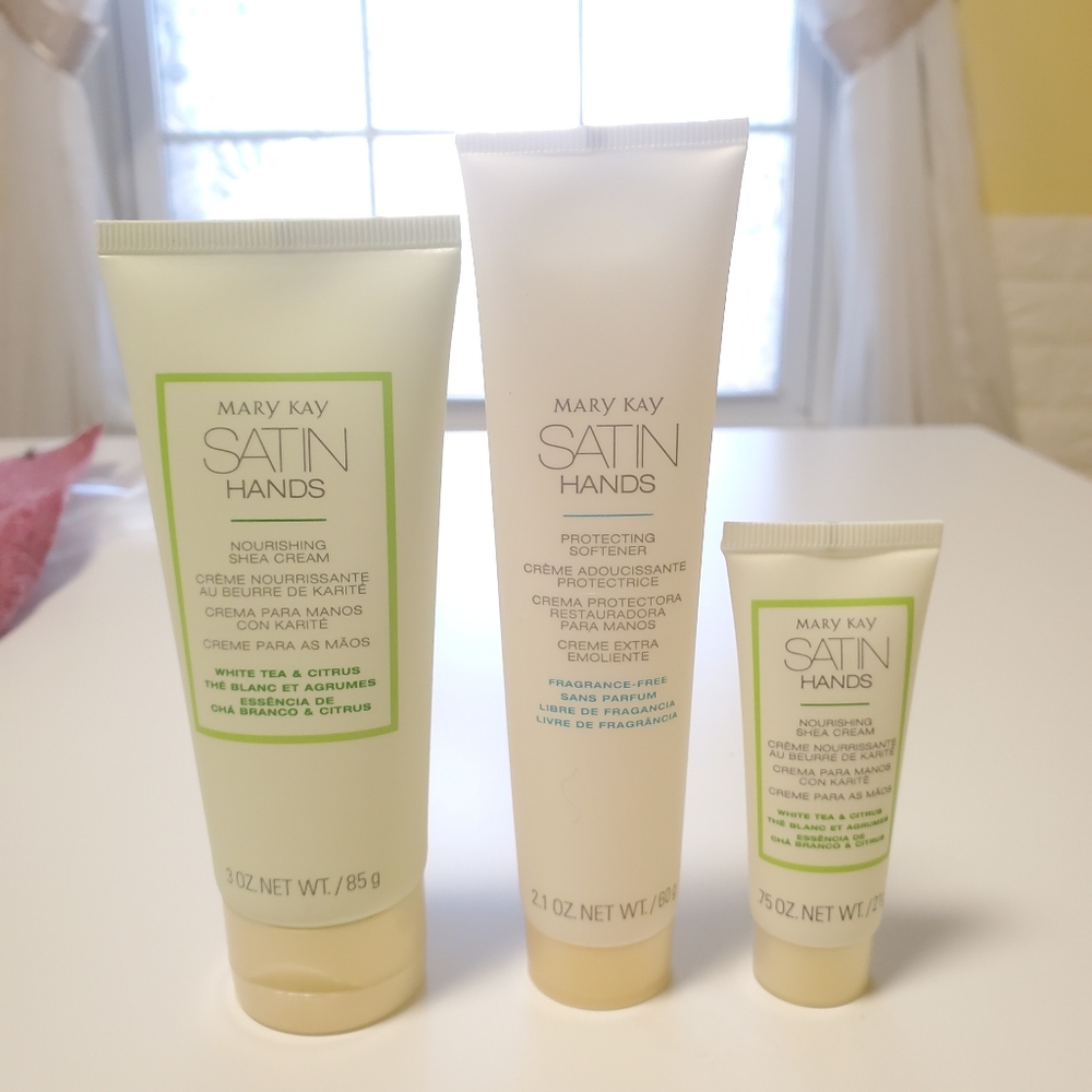 Mary Kay Satin Hands set